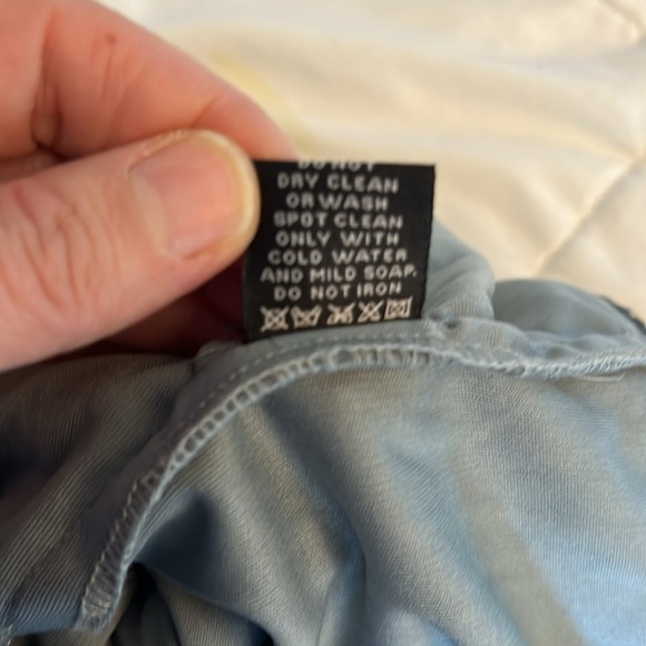 Adrianna Papell One
Shoulder Sequin Dress 100% Silk Silver Knee Length Sz 10 - Picture 10 of 15